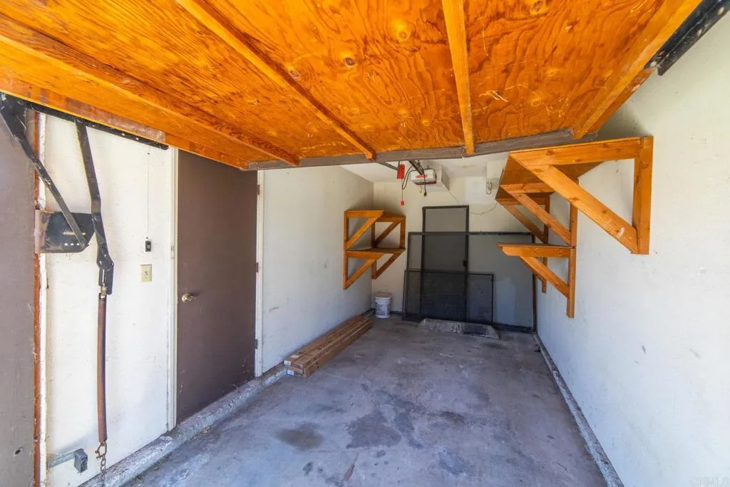 1205 Felspar Street