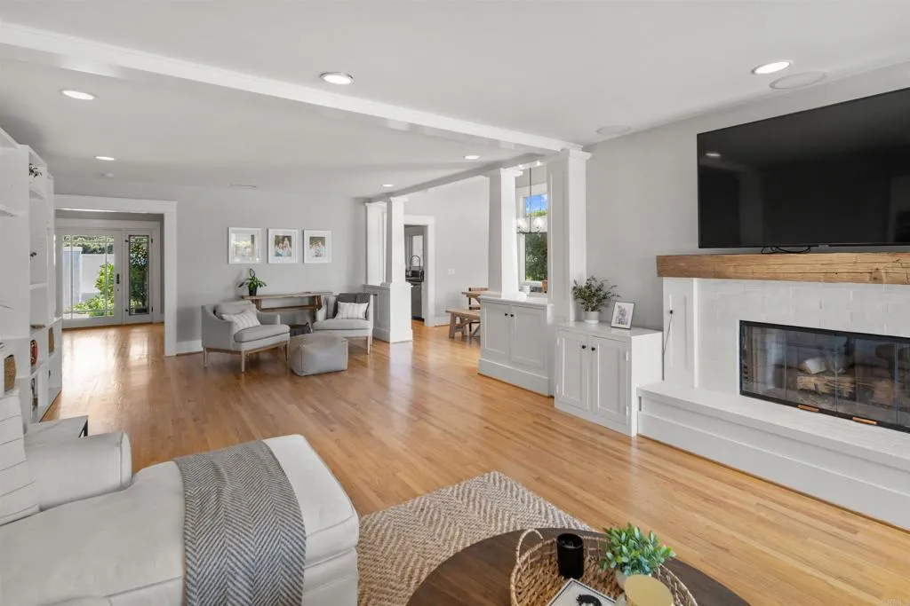 5580 Ladybird Lane