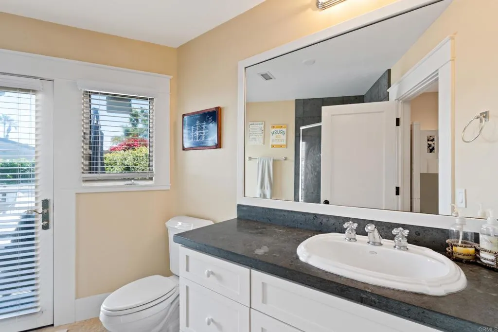 5580 Ladybird Lane