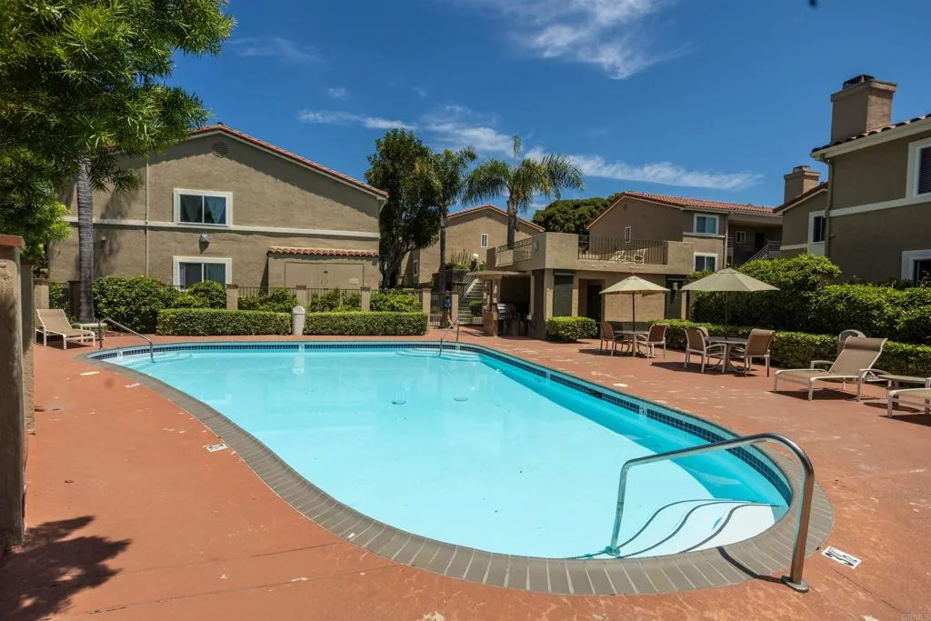7545 Charmant Dr. Unit 1309
