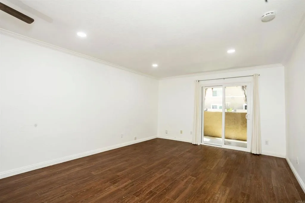 7545 Charmant Dr. Unit 1309
