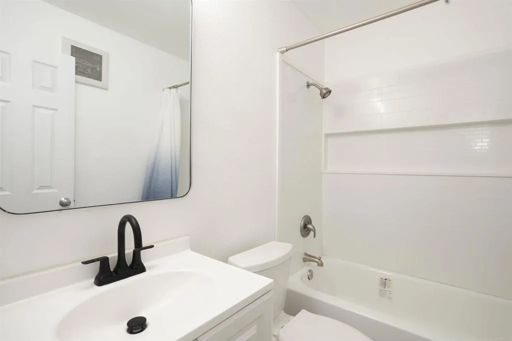7545 Charmant Dr. Unit 1309