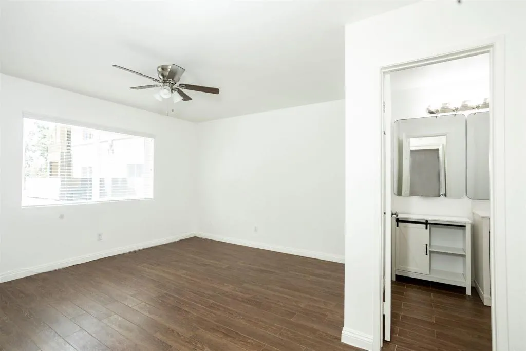 7545 Charmant Dr. Unit 1309