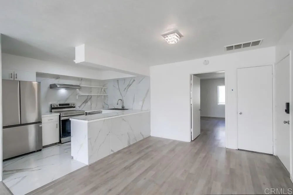 6782 La Jolla Blvd Unit: A