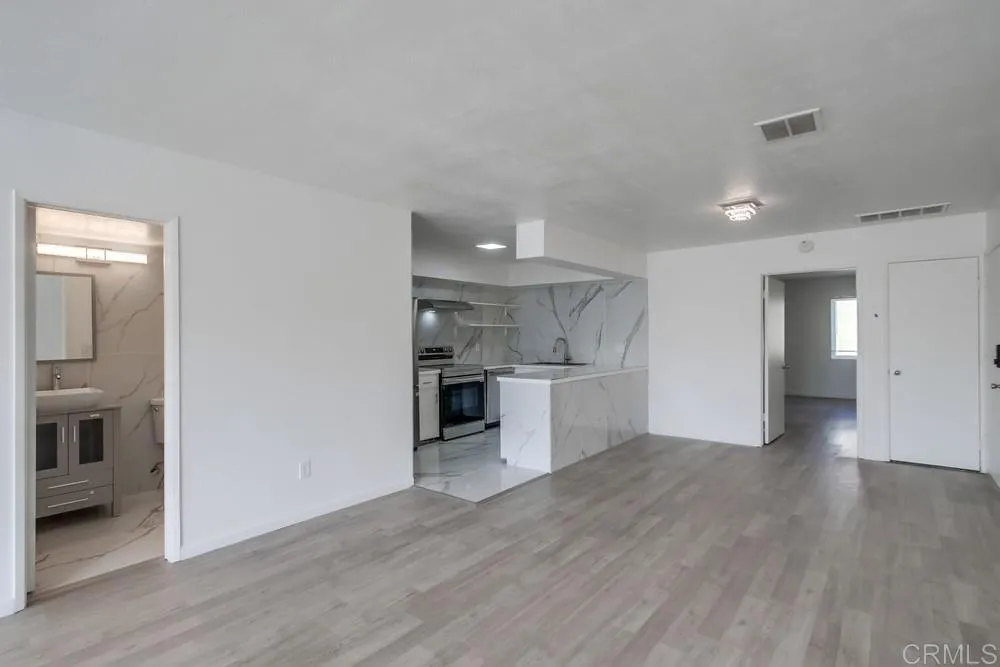 6782 La Jolla Blvd Unit: A