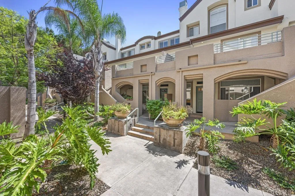 12608 Carmel Country Rd. Unit 34