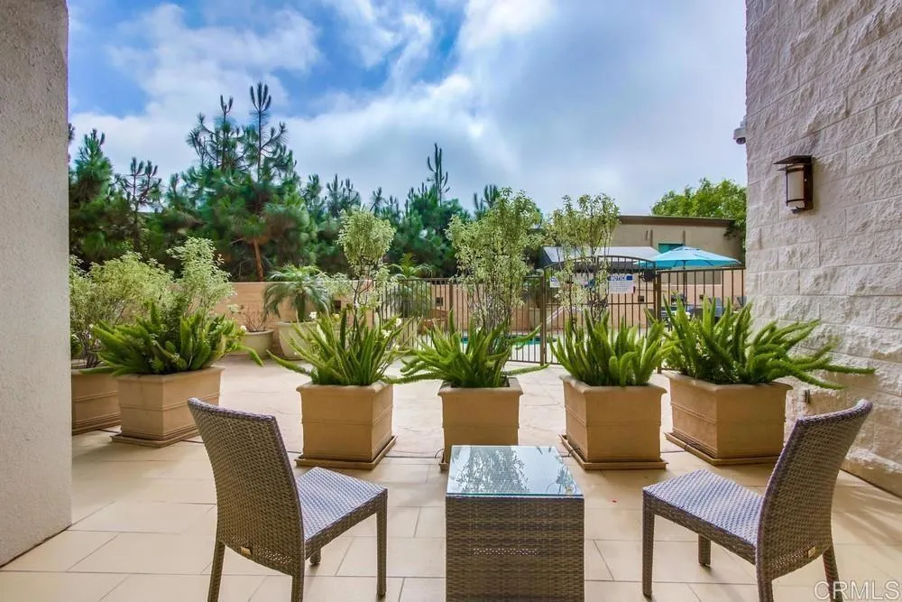2500 Torrey Pines Rd Unit 1201