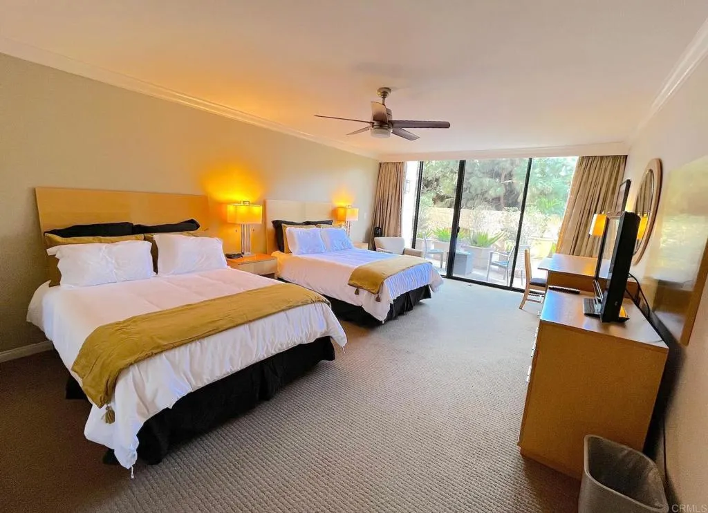 2500 Torrey Pines Rd Unit 1201
