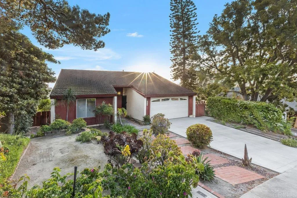 6642 Hemingway Drive