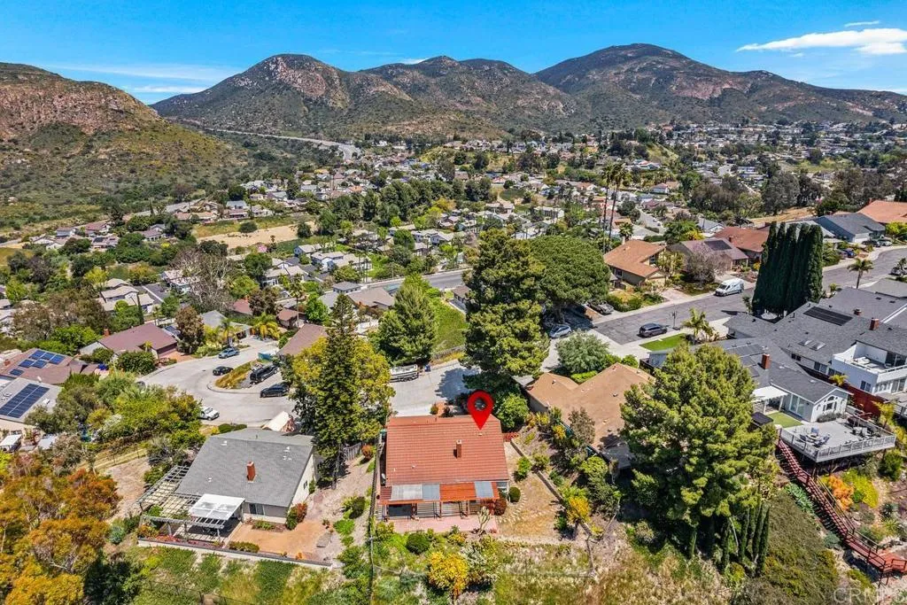 6642 Hemingway Drive