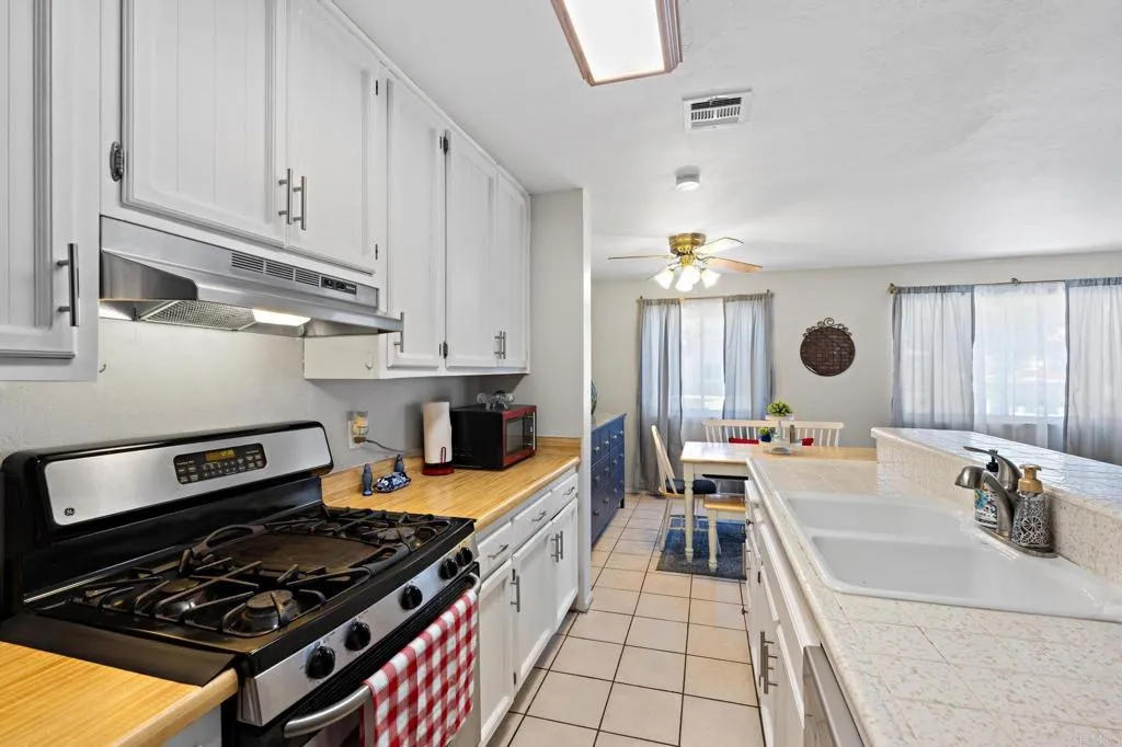 9905 Mission Gorge Road Unit 3