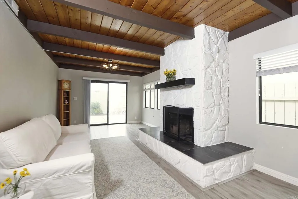 11293 Westonhill Drive