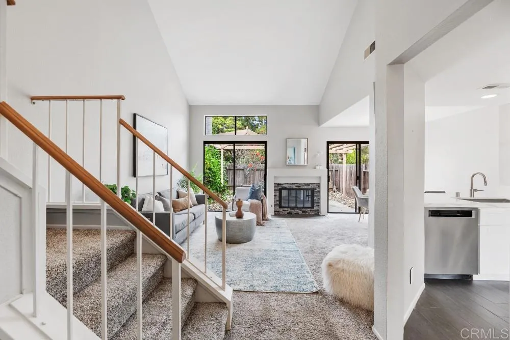 12591 Caminito Mira Del Mar