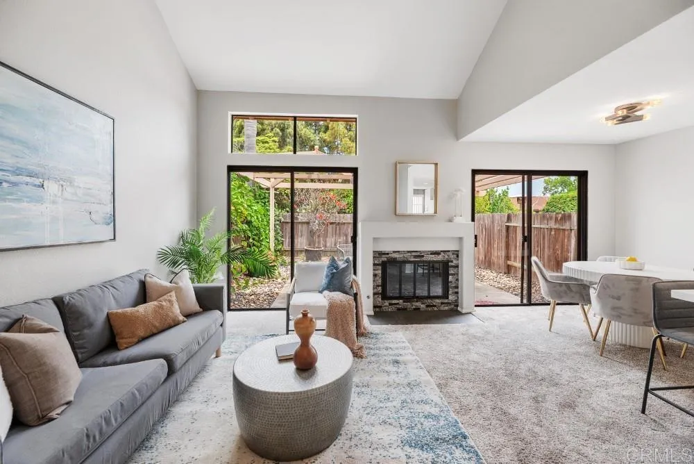 12591 Caminito Mira Del Mar