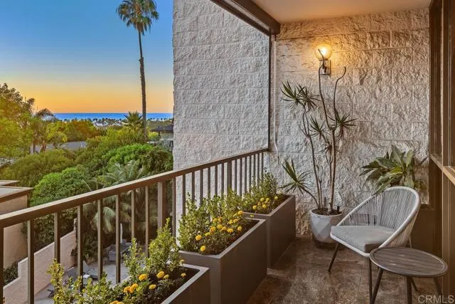 2500 Torrey Pines Rd Unit 403