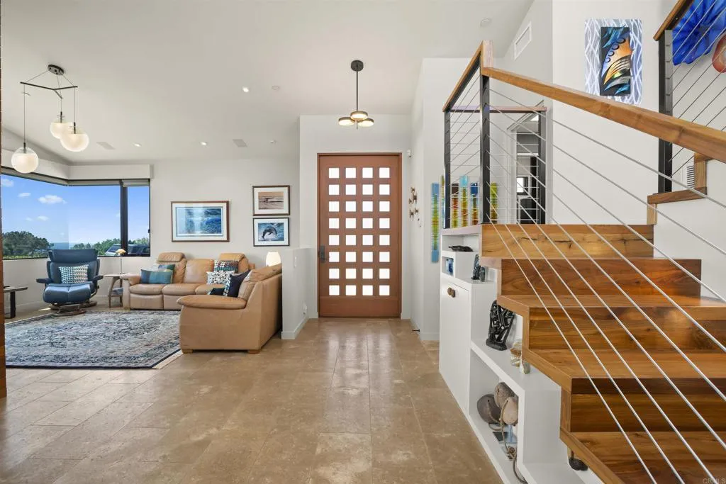 770 W Solana Circle