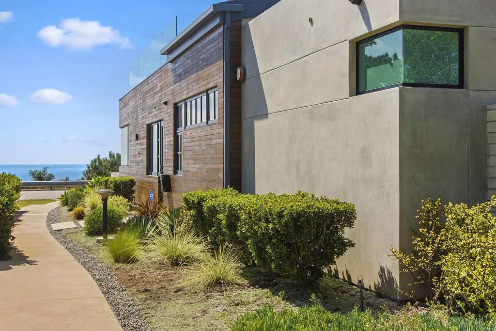 770 W Solana Circle
