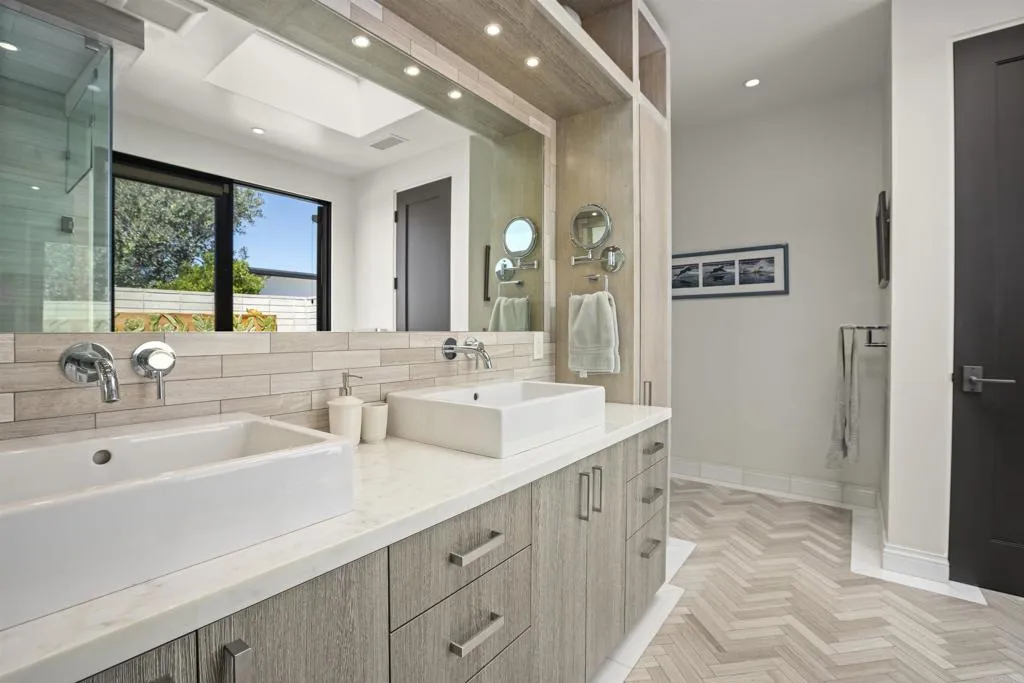 770 W Solana Circle