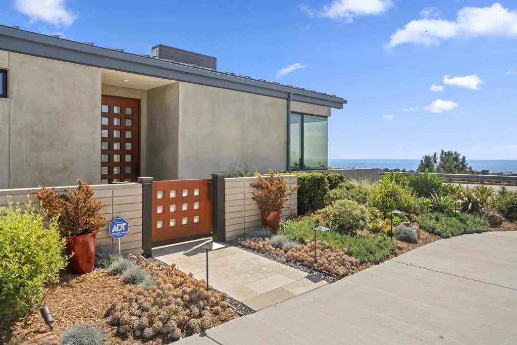 770 W Solana Circle