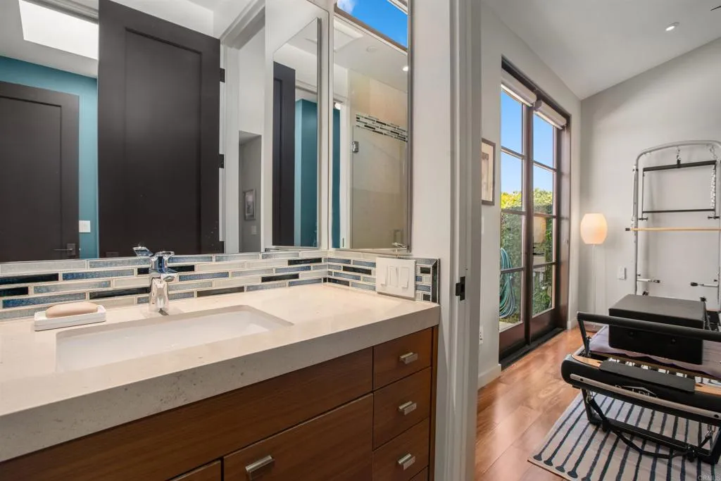 770 W Solana Circle