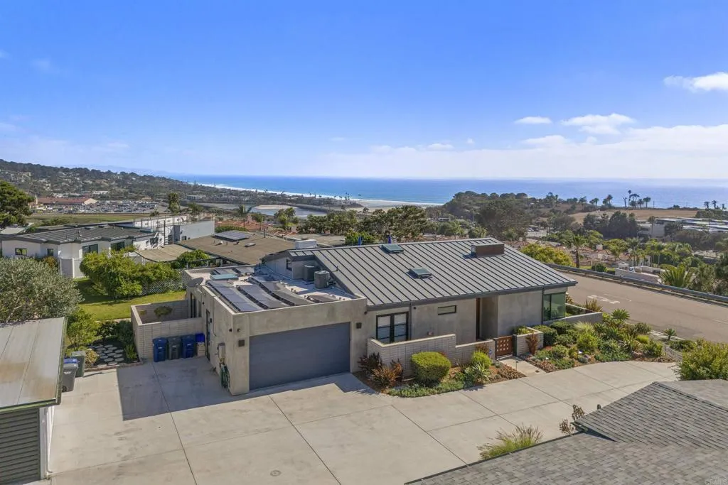770 W Solana Circle