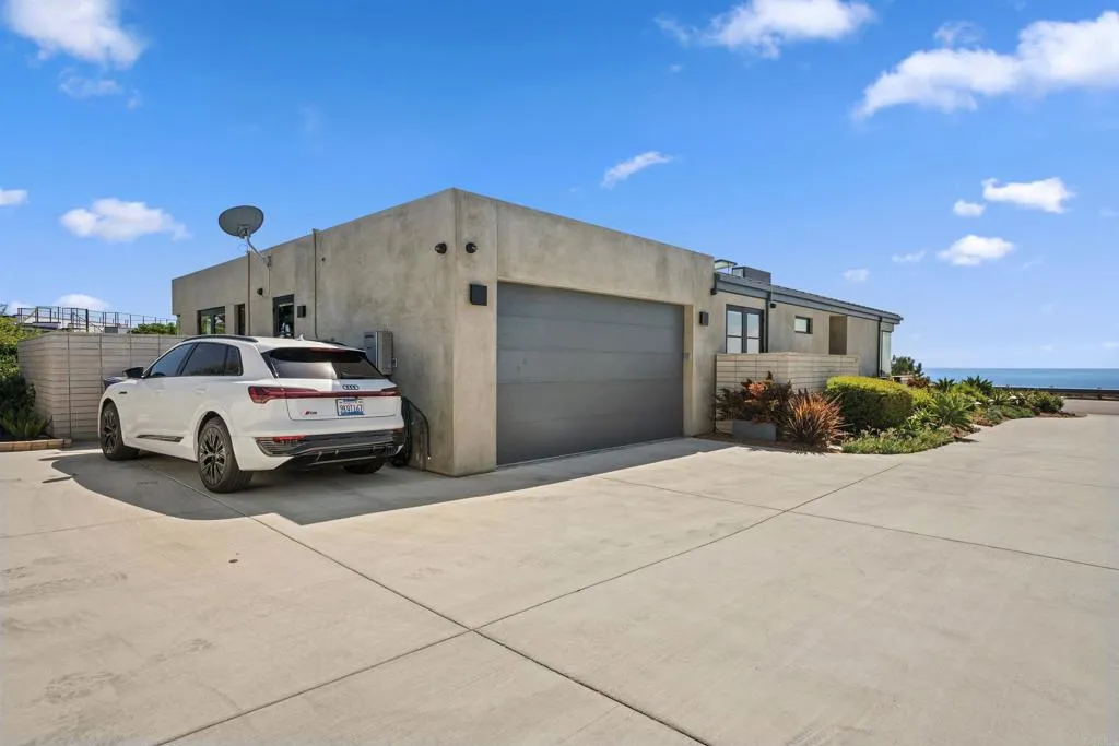 770 W Solana Circle