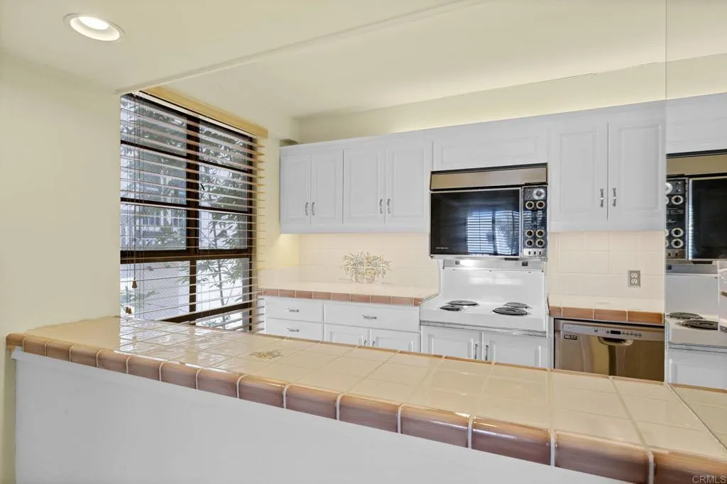 1250 Cave Street Unit 3