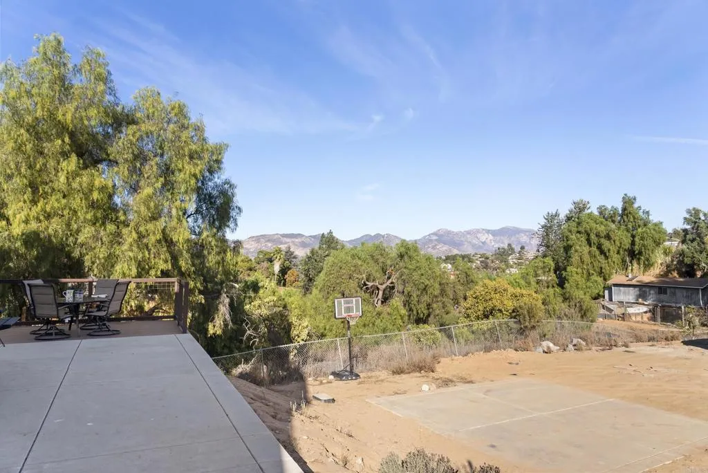 8815 Almond Road