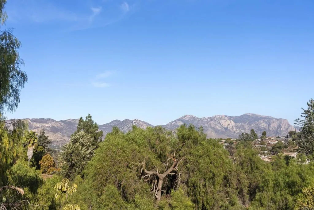 8815 Almond Road