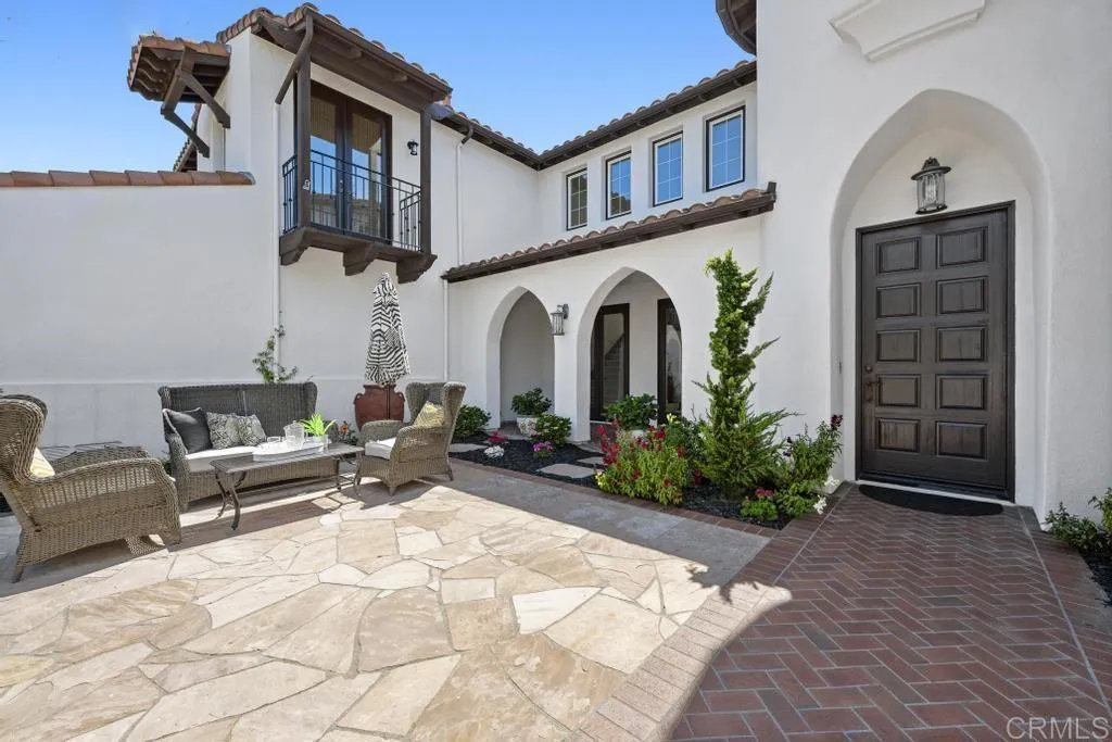 17625 Butterfield Trail