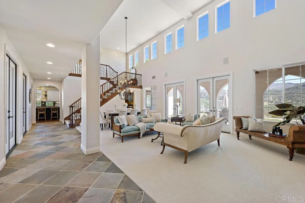 17625 Butterfield Trail