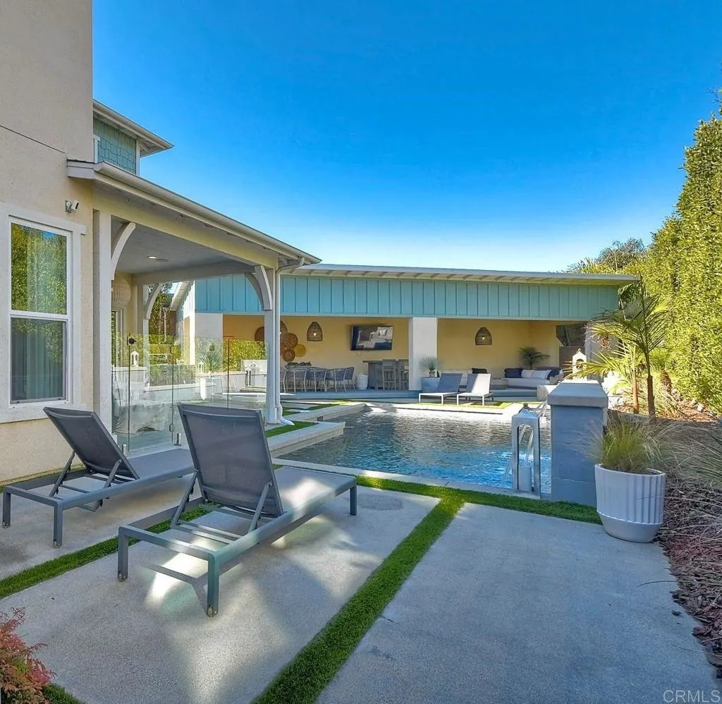 734 Adelaide Circle