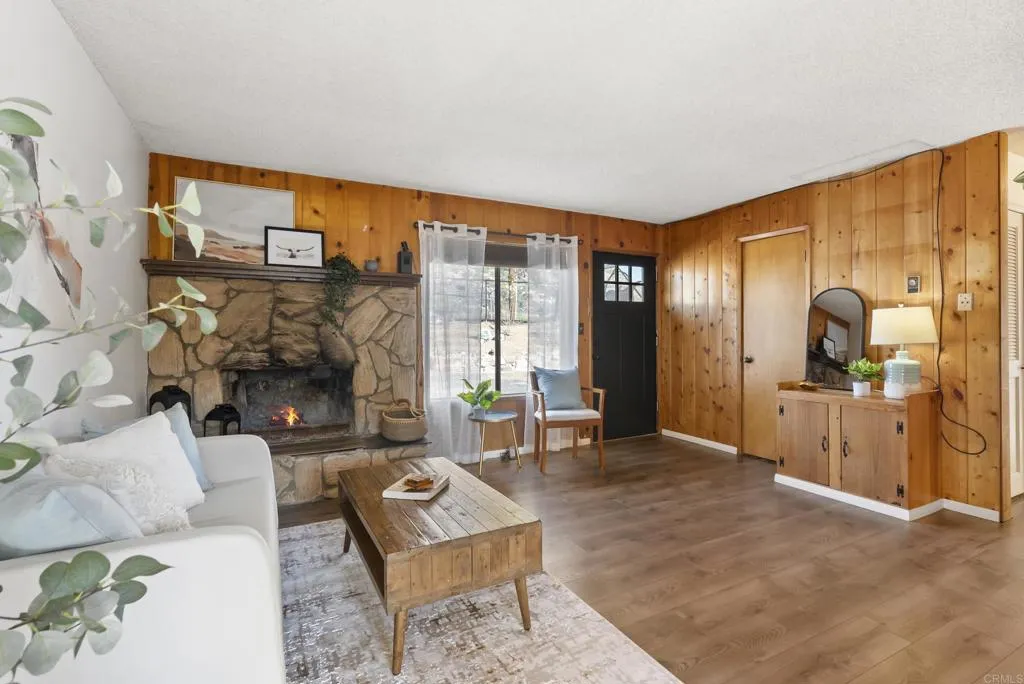 133 Hudson Ln