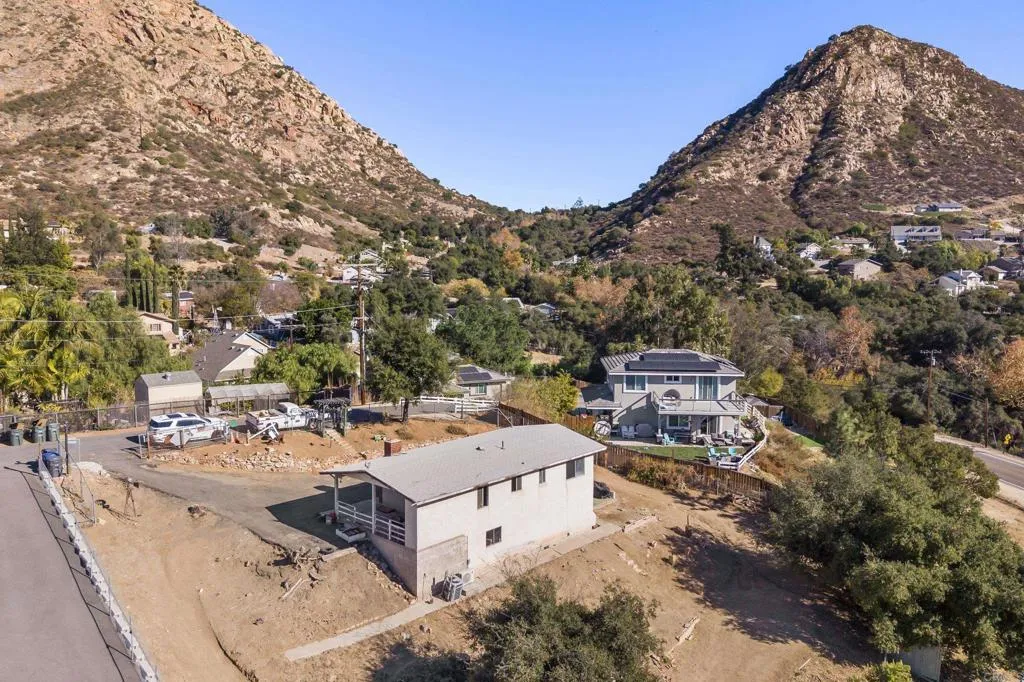 133 Hudson Ln