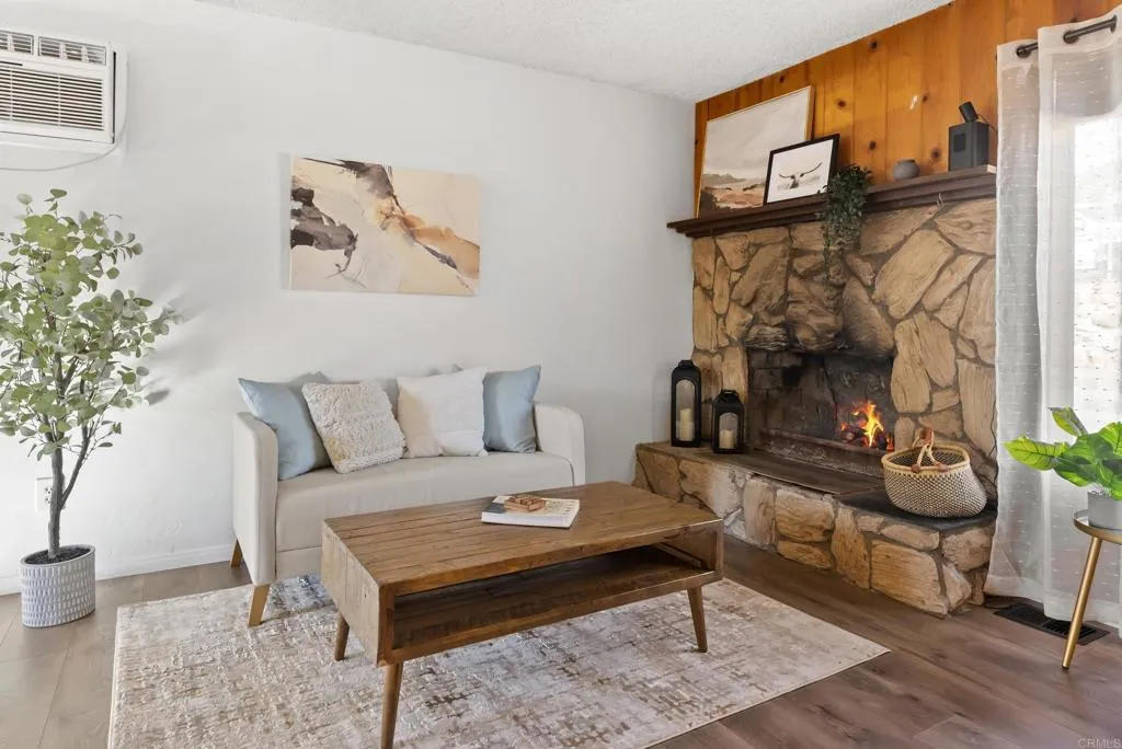 133 Hudson Ln