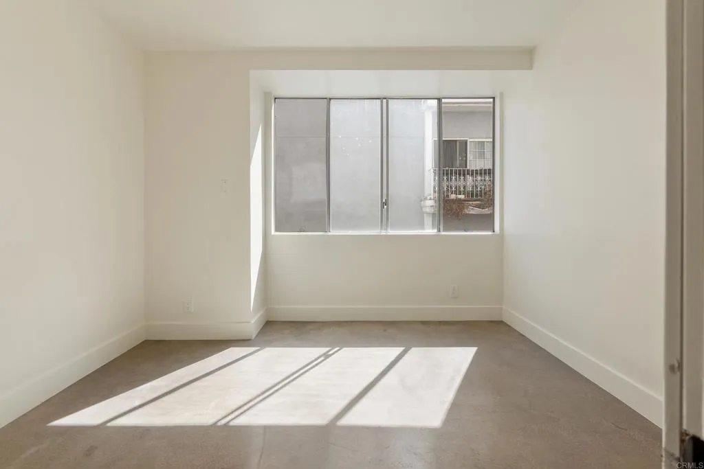 321 N Oakhurst Drive Unit 302