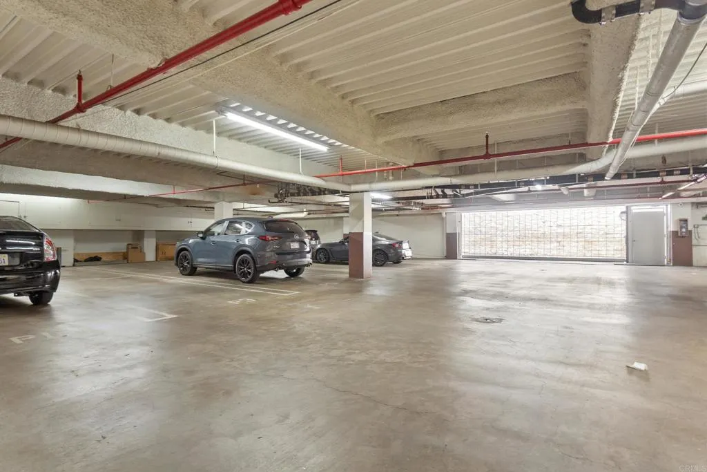 321 N Oakhurst Drive Unit 302