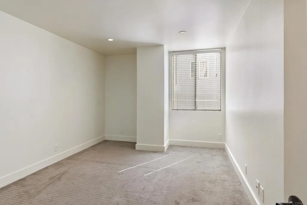 321 N Oakhurst Drive Unit 302