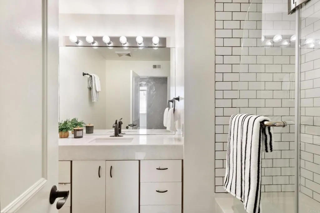 321 N Oakhurst Drive Unit 302