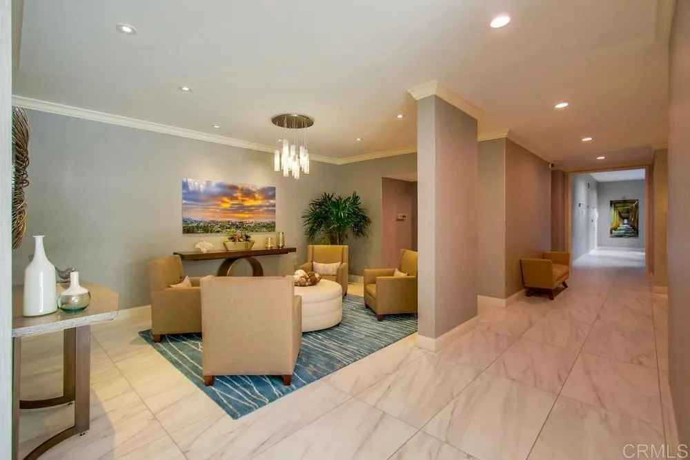 2500 Torrey Pines Rd Unit 1202