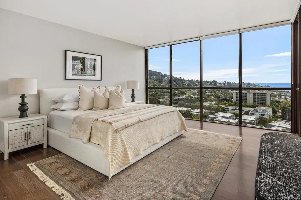 2500 Torrey Pines Rd Unit 1202