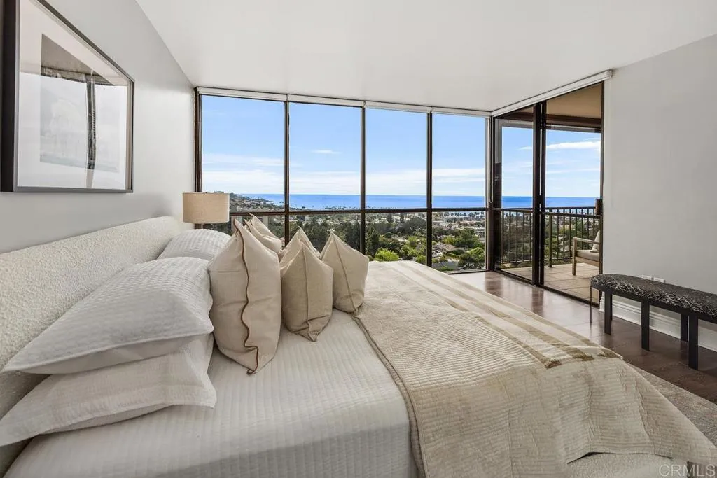 2500 Torrey Pines Rd Unit 1202