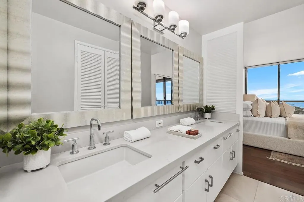 2500 Torrey Pines Rd Unit 1202