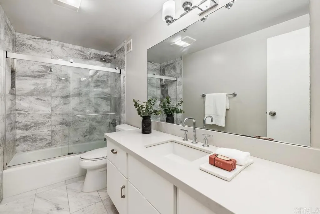 2500 Torrey Pines Rd Unit 1202