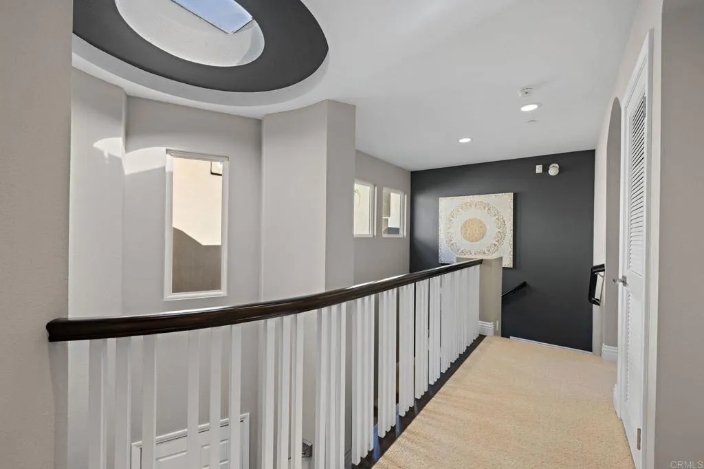 834 S Cedros
