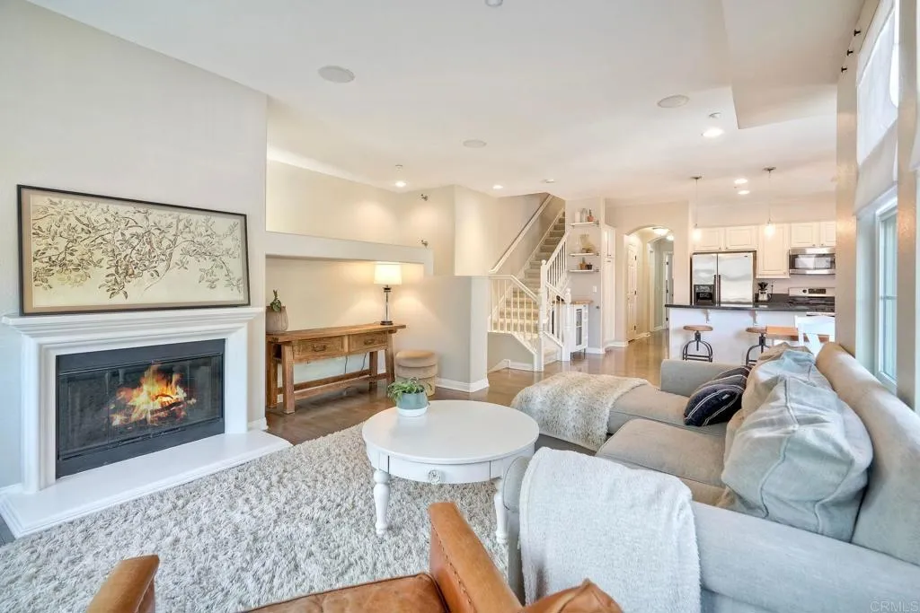 1367 Sky Ridge
