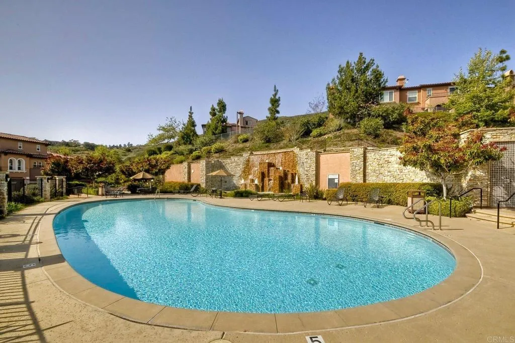 1367 Sky Ridge