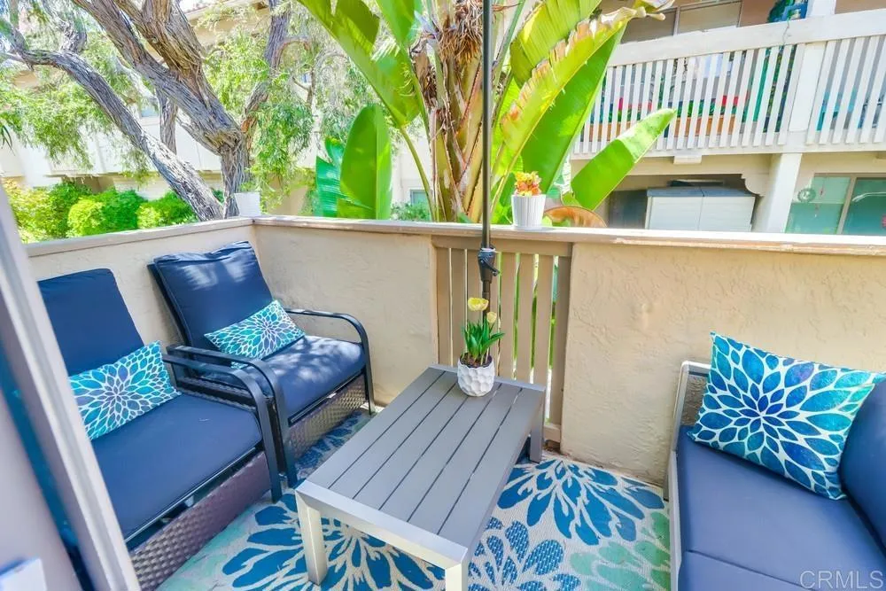 2352 Altisma Way Unit 13