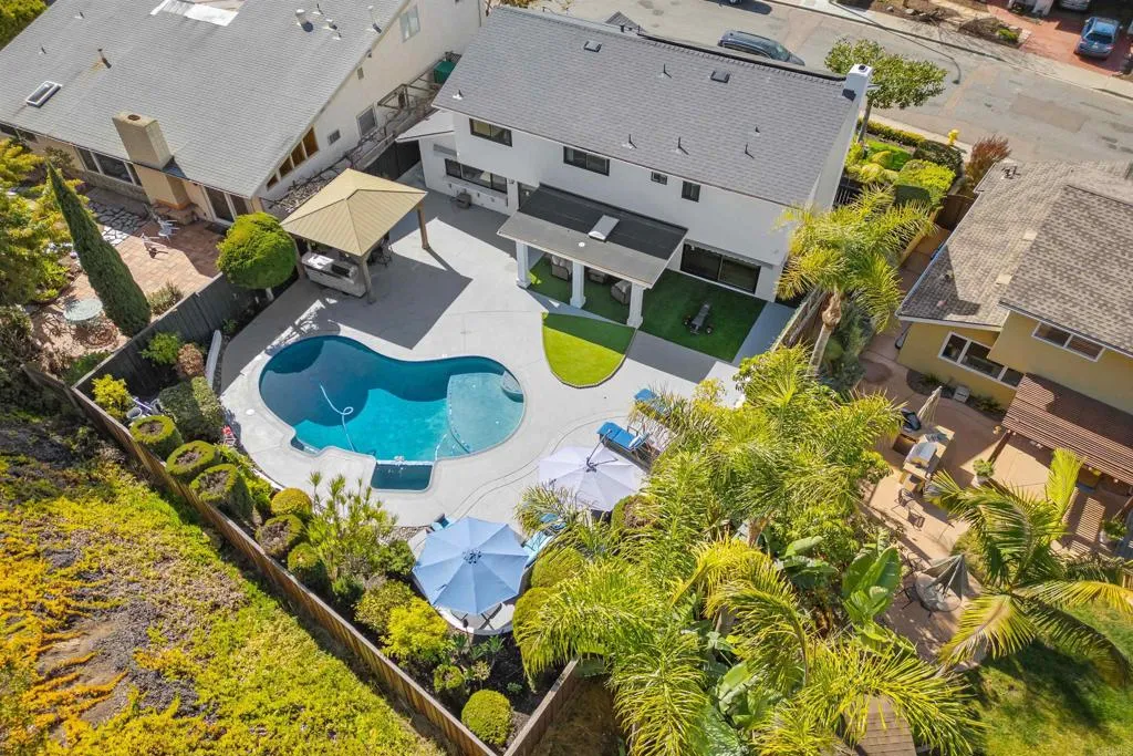 3865 Cadden Way