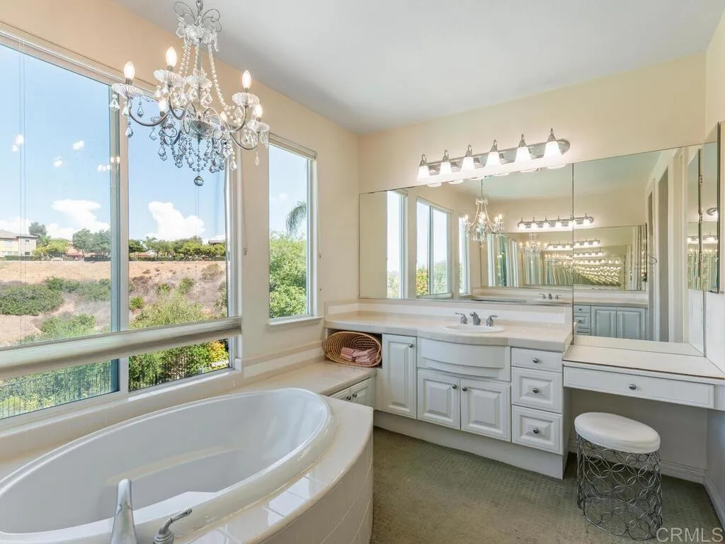 10794 Spur Point Court